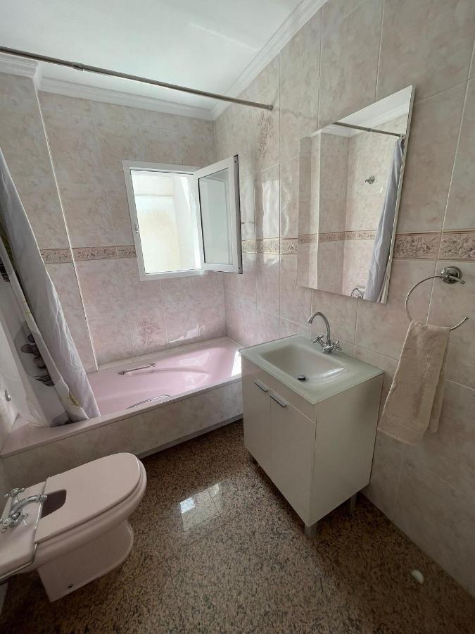 Encantadora Habitacion Privada Cerca Del Mar Málaga Eksteriør billede
