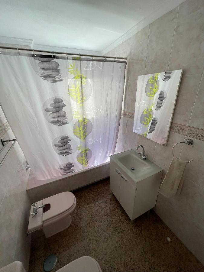 Encantadora Habitacion Privada Cerca Del Mar Málaga Eksteriør billede
